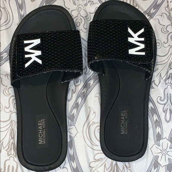 mk pool slide sandals
